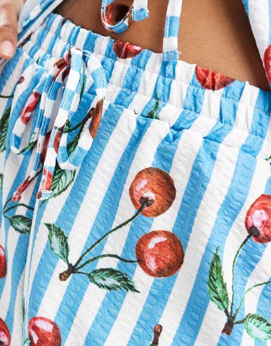 ASOS DESIGN shorts med knytmidja i körsbärsrand - Image 4