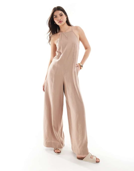 ASOS DESIGN racerhals Crosshatch linjumpsuit i mandel - Image 1