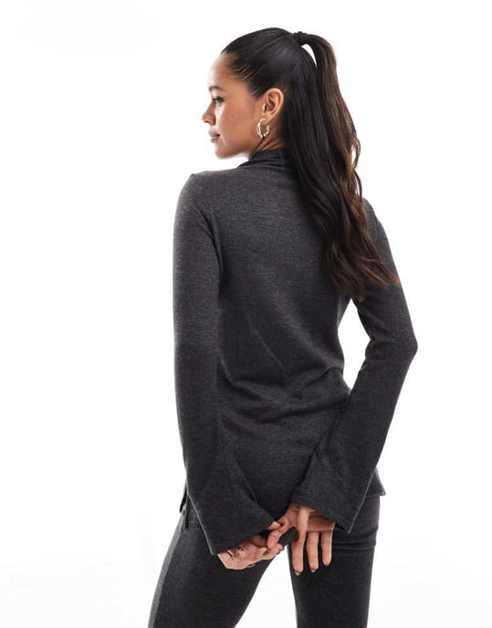 Vero Moda mixa och matcha supersoft topp med sidodelning i svart melange - Image 3