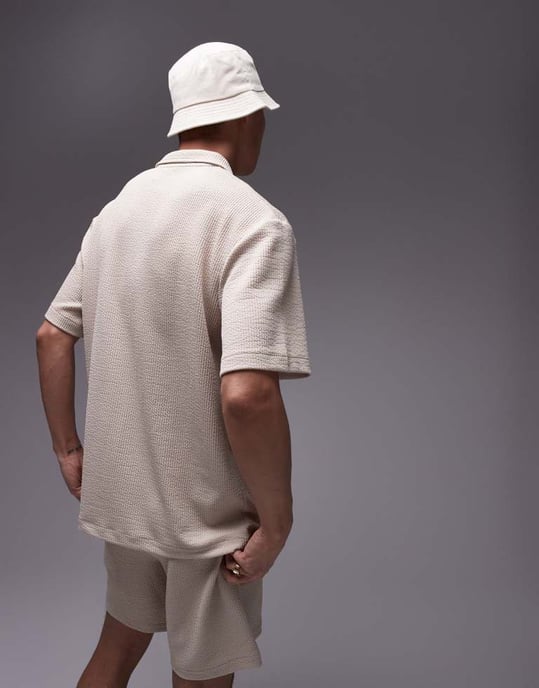 Topman avslappnad passform revere polo med krinklad plissétextur i sten - GRÄDDVit - Image 3
