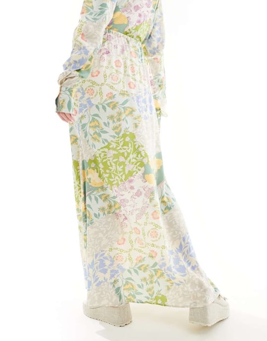 ASOS DESIGN maxi kjol med knytmidja i blandad blommönster - Image 2