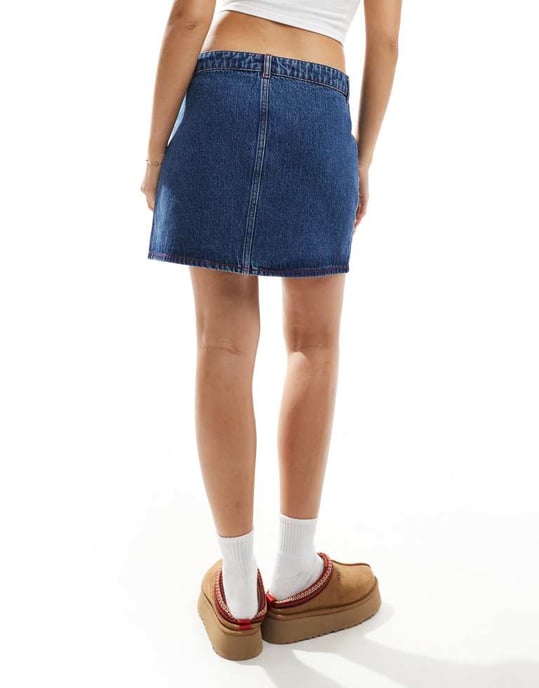 ASOS DESIGN denimfickkjol i mellanblått - Image 4