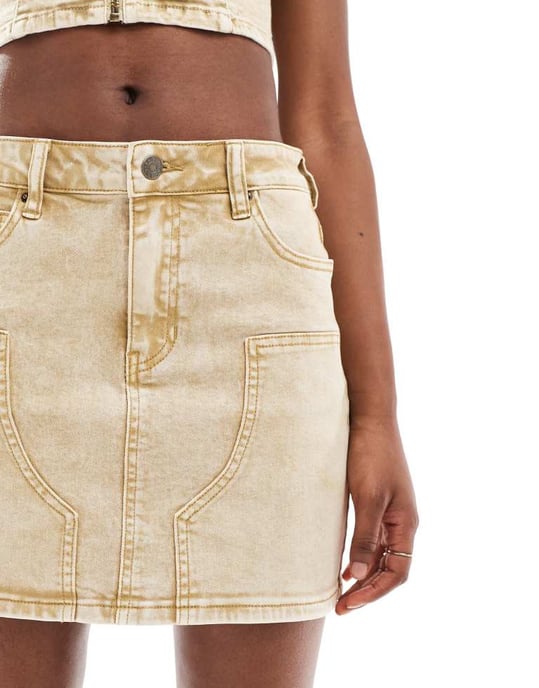Guess Originals samordnad åldrad denim minikjol i överfärgad beige - Image 2