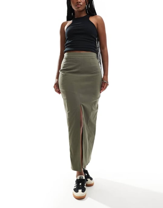 ASOS DESIGN midi kjol med framdelning i khaki - Image 3