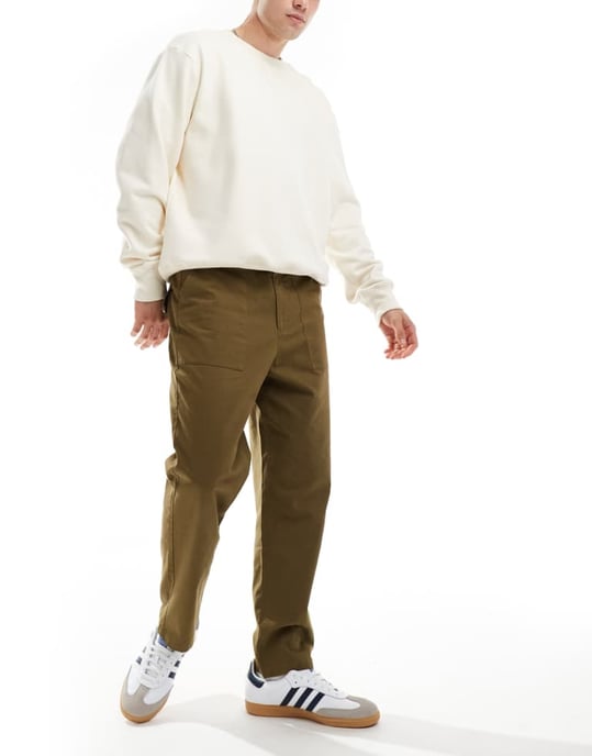 Farah Hawtin tapered fit arbetspants med patch i khaki - Image 2