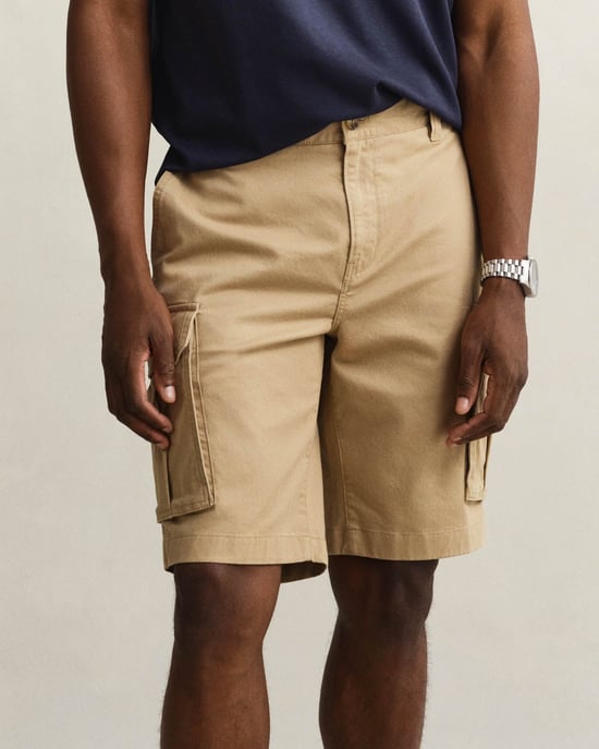 248 Regular Fit Cargo Shorts in Sage Green - Image 3
