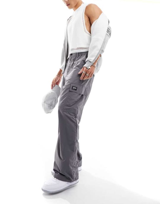 Dr Denim Rian Cargo nylonbyxor i mörkgrå - Image 4
