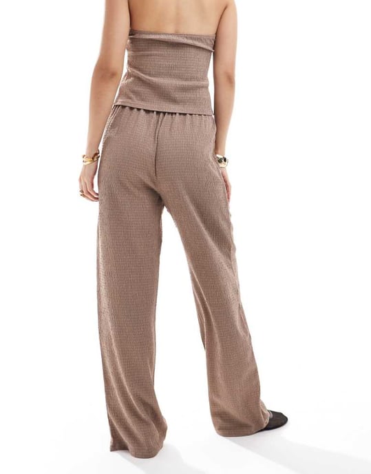 Miss Selfridge texturerade vida byxor i moka - Image 2