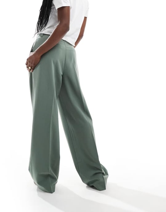 Vero Moda vida pappabyxor i khaki grön - Image 3
