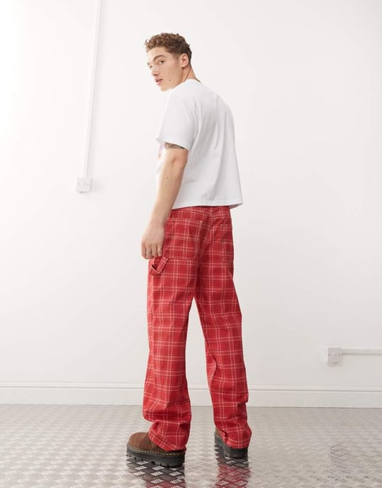 Återvunnen vintage unisex rutig byxa med barrelben i röd färg - Image 4