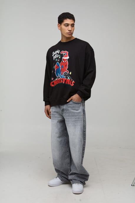 Oversized Christmas Spiderman License Sweatshirt - Image 4