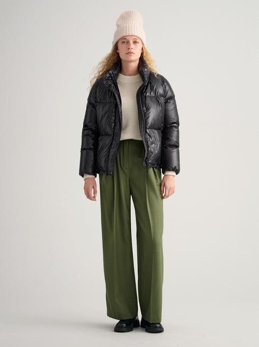 Womens Ebony Black Cropped Down Jacket - Image 2