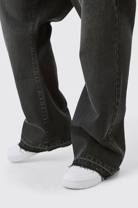 Plus Basic Flared Fit Jeans - Image 3