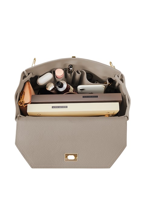 Victoria Hyde women's bag Shoulder bag in nude - Image 5