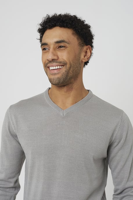 Grey V-Neck Knitted Jumper - Image 4