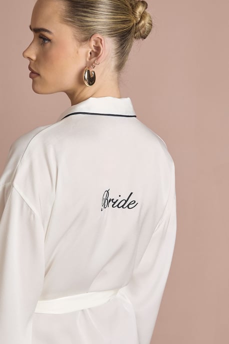 Bridal 'Bride' Satin Embroidered Short Robe - Image 4