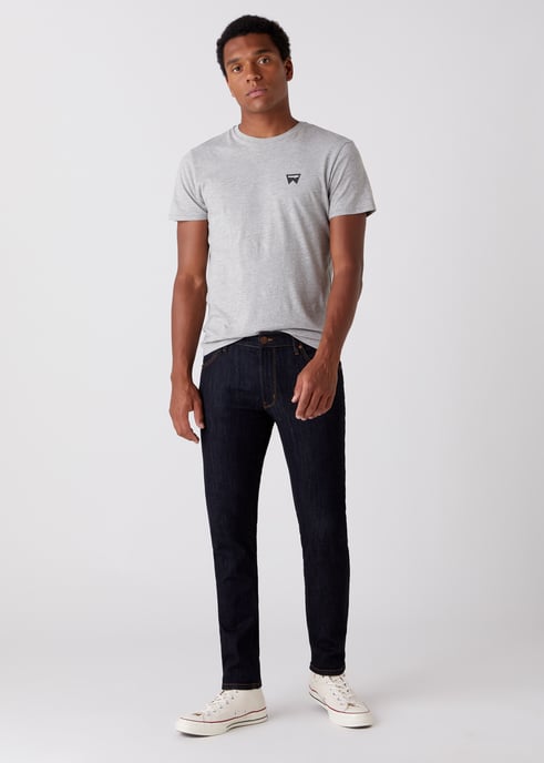 Wrangler Larston dark rinse slim tapered - Image 1