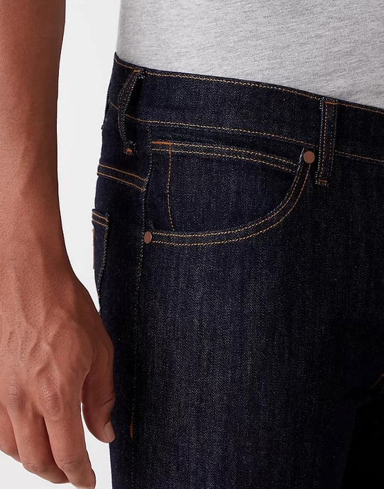 Wrangler Larston dark rinse slim tapered - Image 4