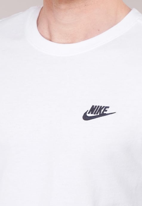 Nike Mens Tracksuit T Shirt Cargo Pocket Shorts in White/Grey - Image 4