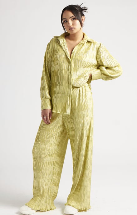 Textured Plisse Wide Leg Trouser - Image 1