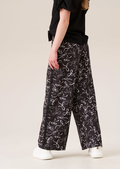 Serena Bow Print Trousers - Image 4