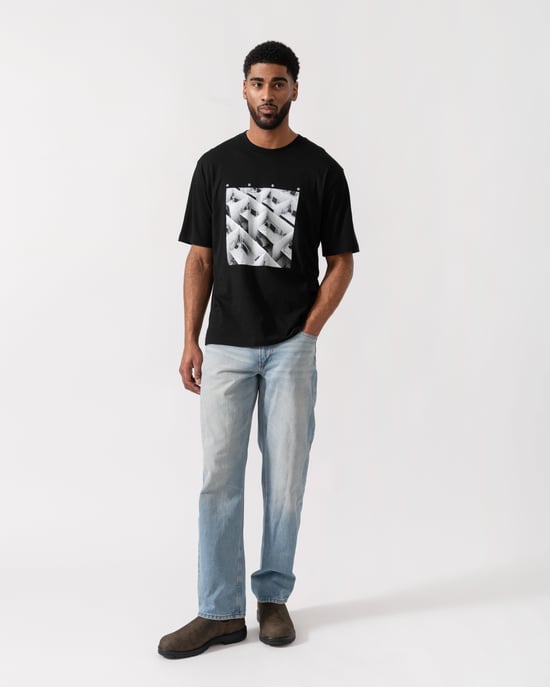 Dodger Black 001 T-Shirt in Black - Image 3