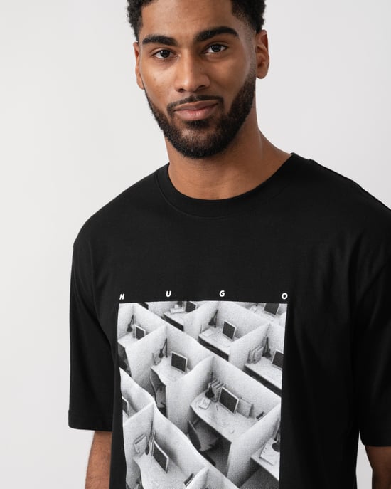 Dodger Black 001 T-Shirt in Black - Image 4