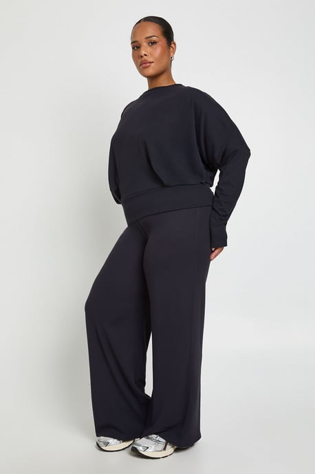 Plus Super Soft Batwing Long Sleeve Top and Trouser Co-Ord - Image 3