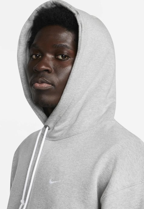 Nike Solo Swoosh Mens Fleece Pullover Hoodie in Grey - Image 4