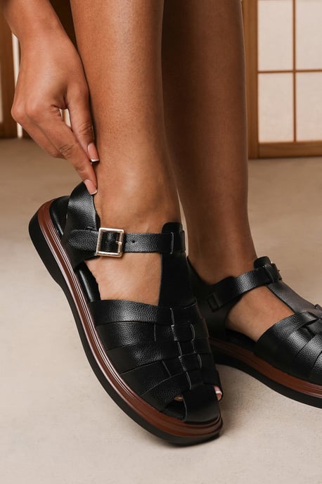 Where's That From Womens Chime Fisherman Flatform Black Sandal - Image 6