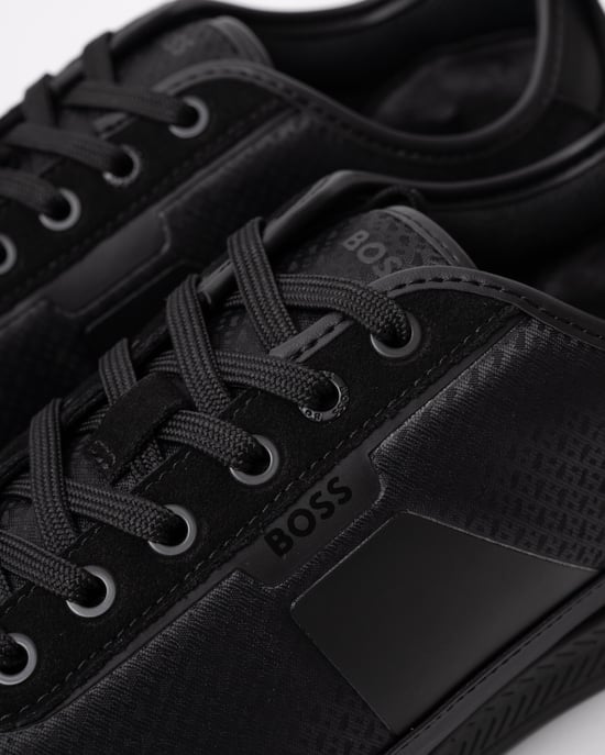 Nitan Low Profile Trainers in Black - Image 5