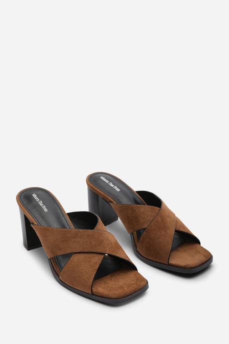 Where's That From Womens Livana Crossover Strap Block Heel Sandal in Cognac Suede - Image 4