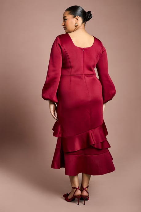 Plus Scuba Midi Dress With Square Neck - Image 3