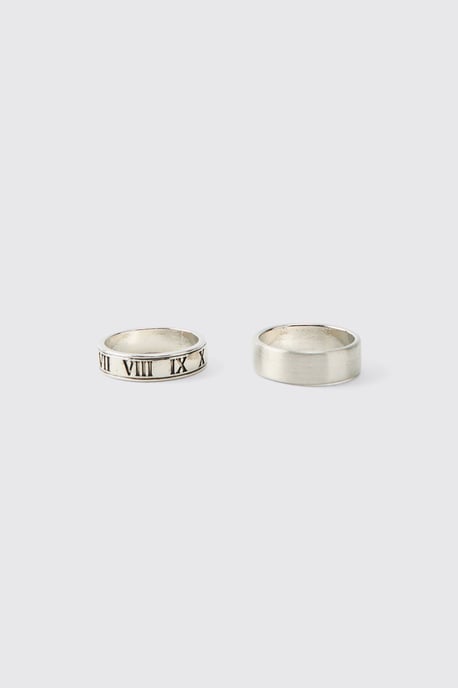 2 Pack Roman Lettering Rings - Image 3
