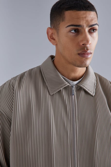 Boxy Pleated Faux Leather Harrington Jacket - Image 3
