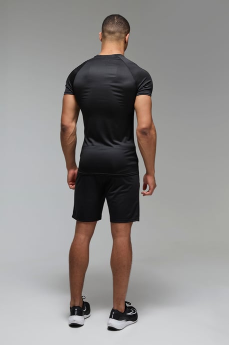 Man Active Lightweight Essentials Gym Muscle Fit Raglan T-shirt - Image 2