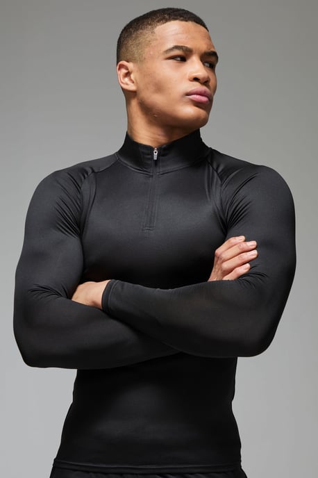 Man Active Lightweight Essentials Gym Raglan Muscle Fit 1/4 Zip - Image 1