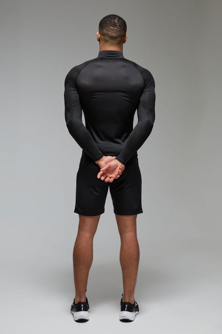 Man Active Lightweight Essentials Gym Raglan Muscle Fit 1/4 Zip - Image 2