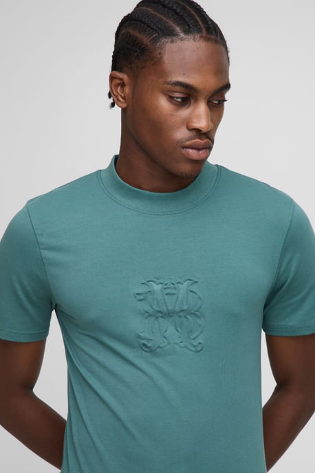 Muscle Fit Extended Neck Peached BM Embossed T-Shirt & Shorts Set - Image 3