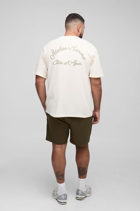 Plus Elasticated Waist Baggy Fit Split Hem Shorts - Image 2
