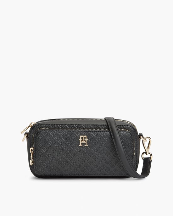 TH Daily Camera Bag in Black - Image 1