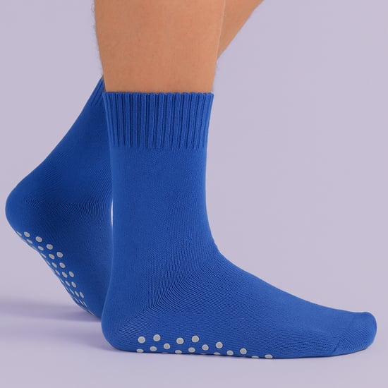 Mens Extra Wide Winter Bed Socks with Grips | Non Slip Thermal Sleep Socks - Image 5