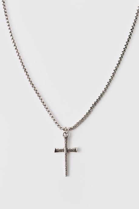 Gothic Cross Necklace in Silver - Image 2