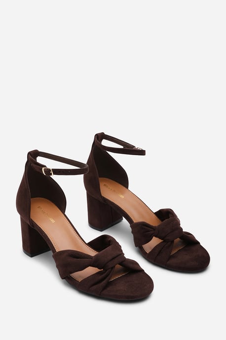 Where's That From Womens Avelia Strappy Block Heel Sandal - Image 4