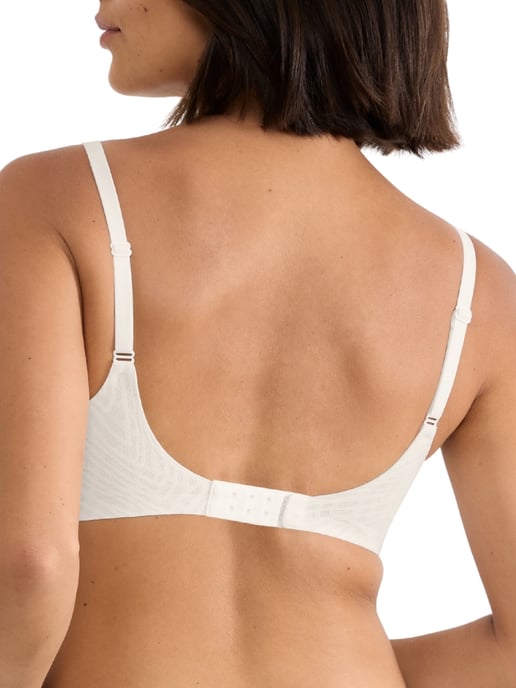 ZERO Feel Bliss UP Push Up Bra - Image 2