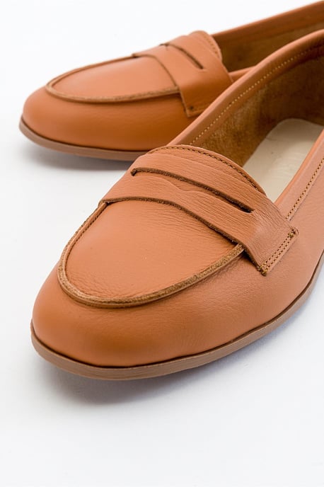 Dorothy Leren Loafer - Image 2