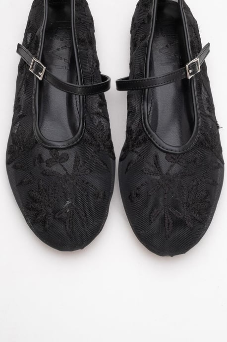 Juny Mesh Floral Embroidery Ballet Flat - Image 2
