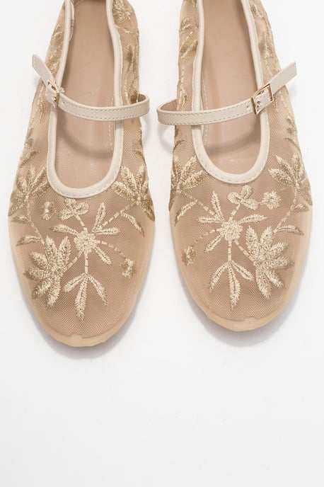 Juny Mesh Floral Embroidery Ballet Flat - Image 2