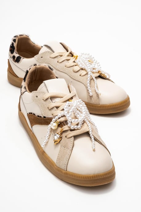 Taren Leren Parel Gesp Sneakers Dames - Image 2
