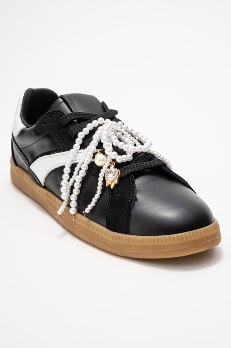 Taren Leren Parel Gesp Sneakers Dames - Image 1